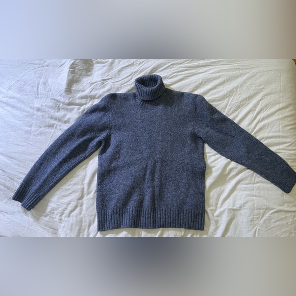 VTG Blue wool turtle neck sweater - Picture 1 of 6